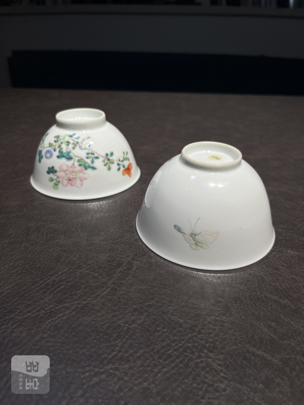 清乾隆 粉彩折枝花卉纹茶圆一对 - 图7